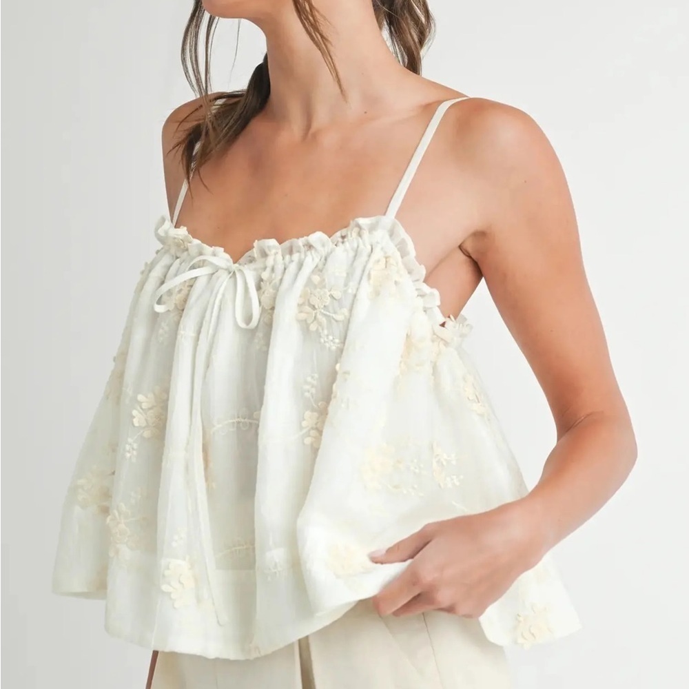 EB Luxe - Cassie Embroidered Top